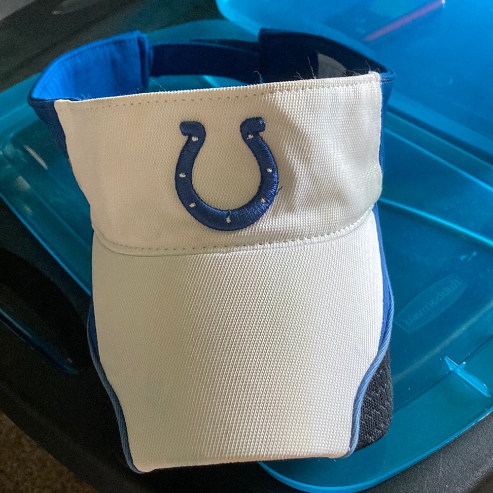 Reebok sideline Colts golf visor